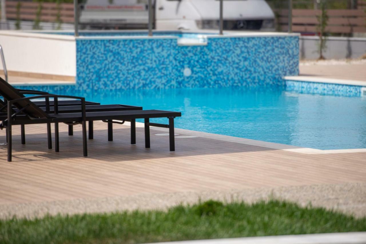 Astra Sarti Luxury Suites Exterior foto